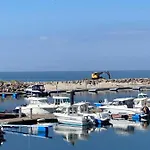 Strand-butze 9206 Yachthafenresidenz * Ostseebad Kühlungsborn